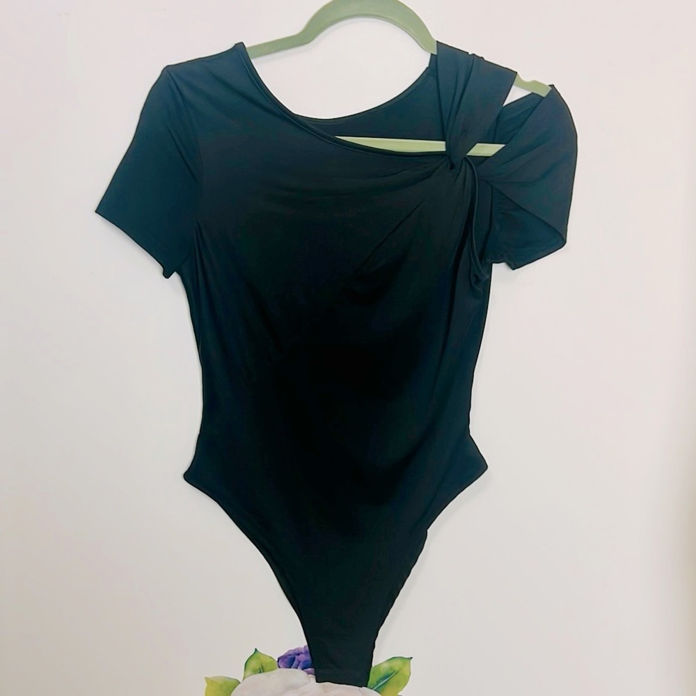 Women snap top
